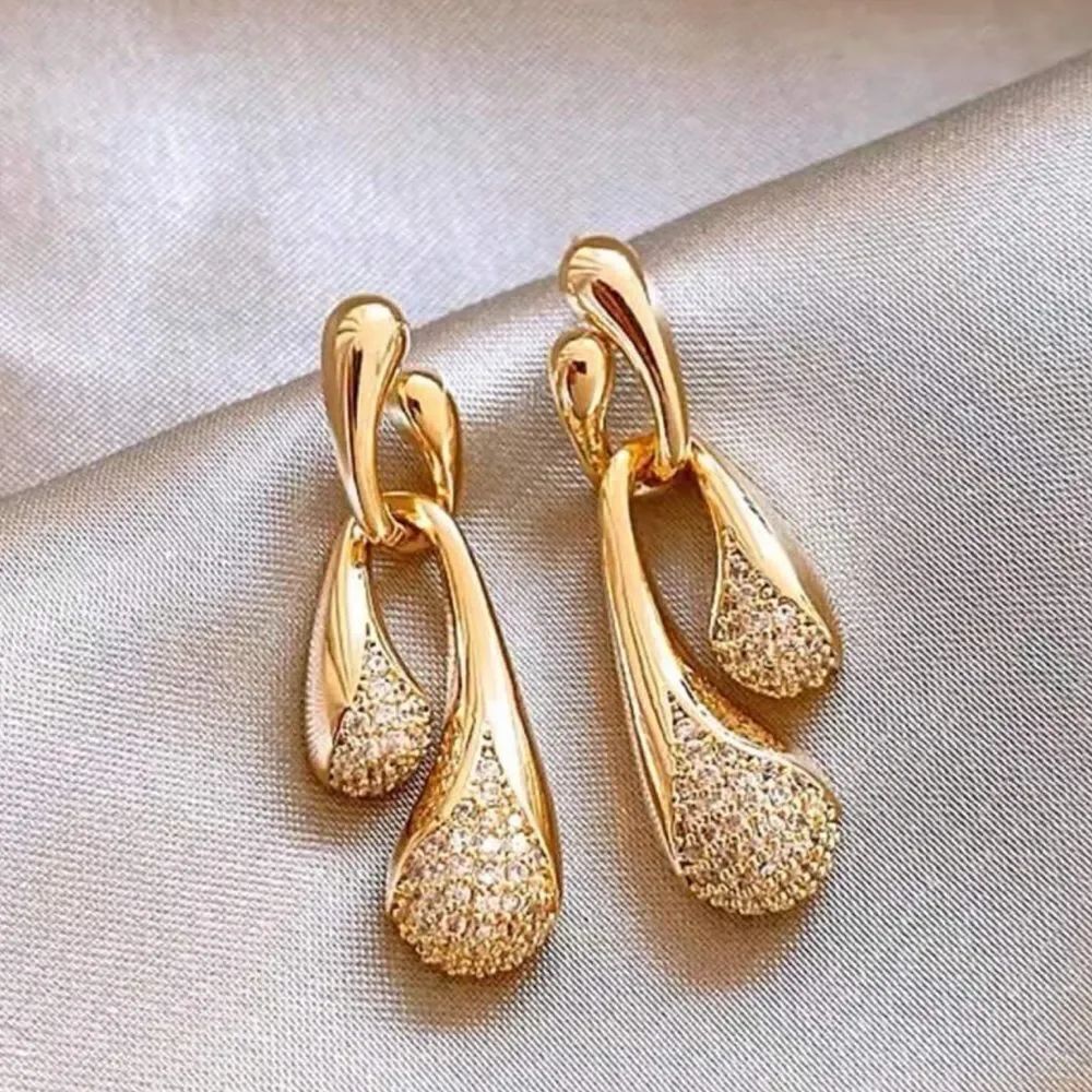 Elegant Gold Women's Earrings A1221